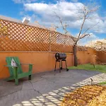 Casita Gomez- Courtyard - Quiet - Railyard - 1Br