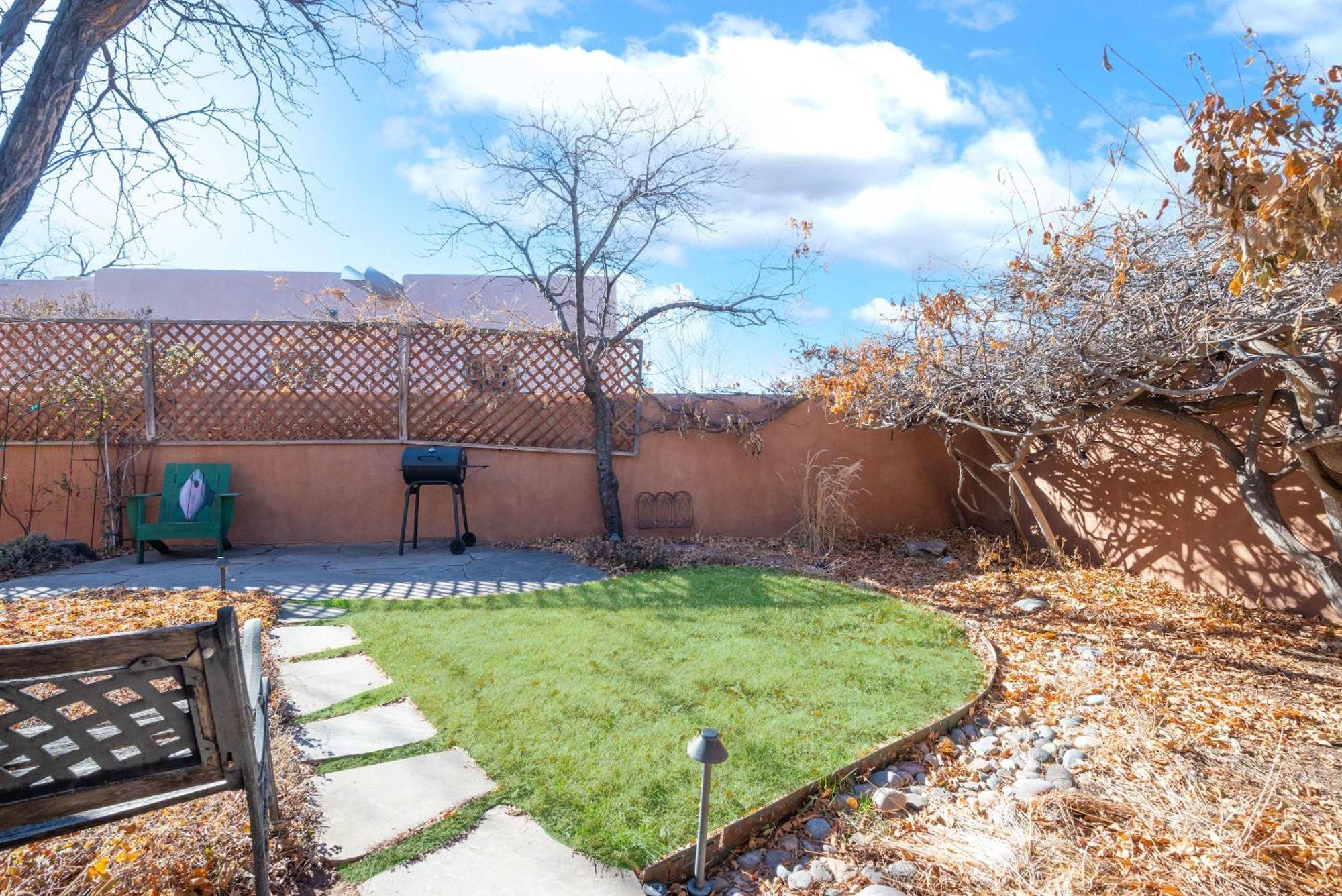Casita Gomez- Courtyard - Quiet - Railyard - 1br Holiday home Santa Fe